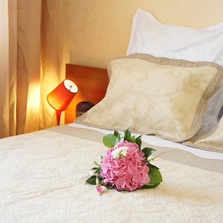 Agentia H Accommodation Bucareste Quarto foto
